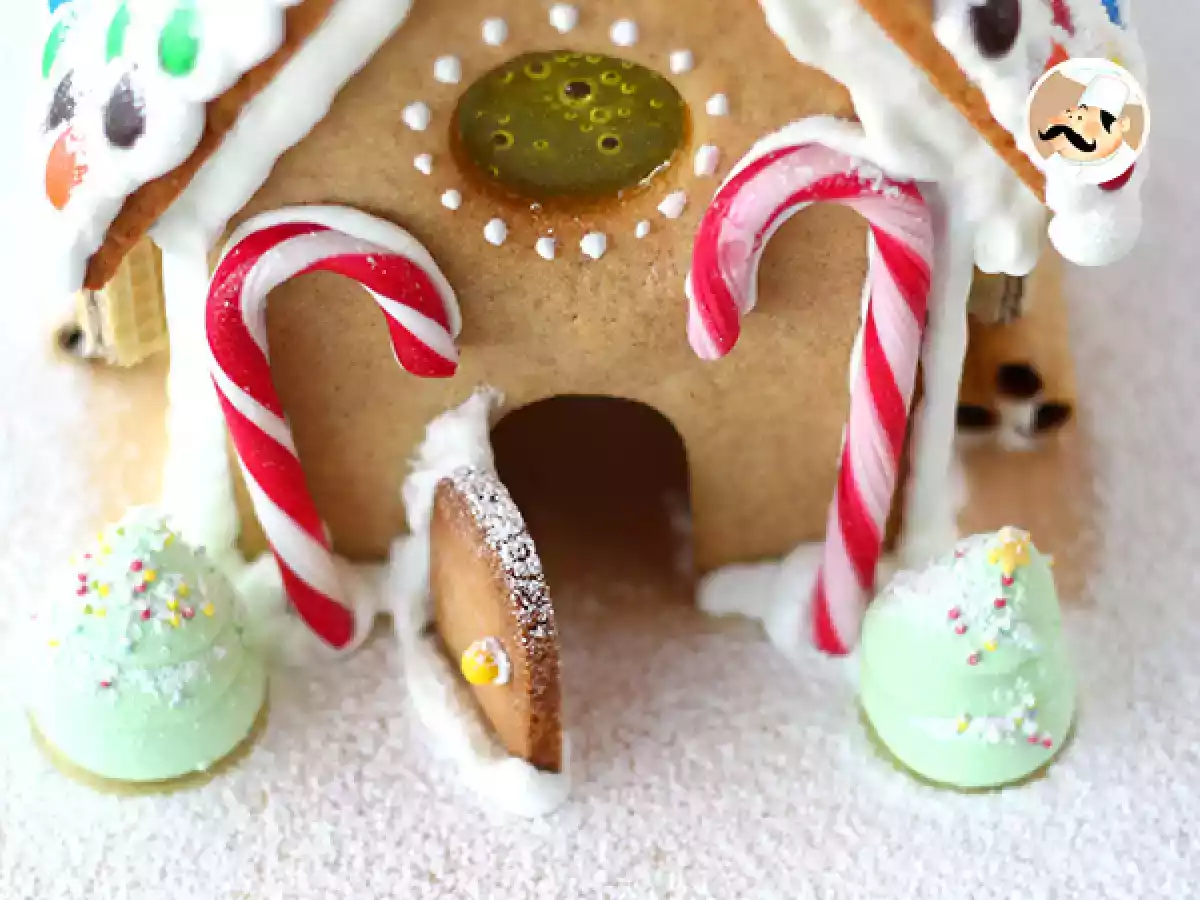 Gingerbread house for christmas - photo 5