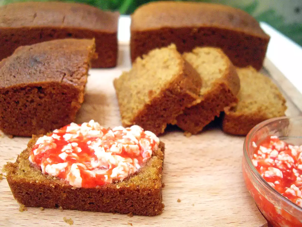Gingerbread Mini Loaves with Strawberry Butter Roly Poly - photo 2