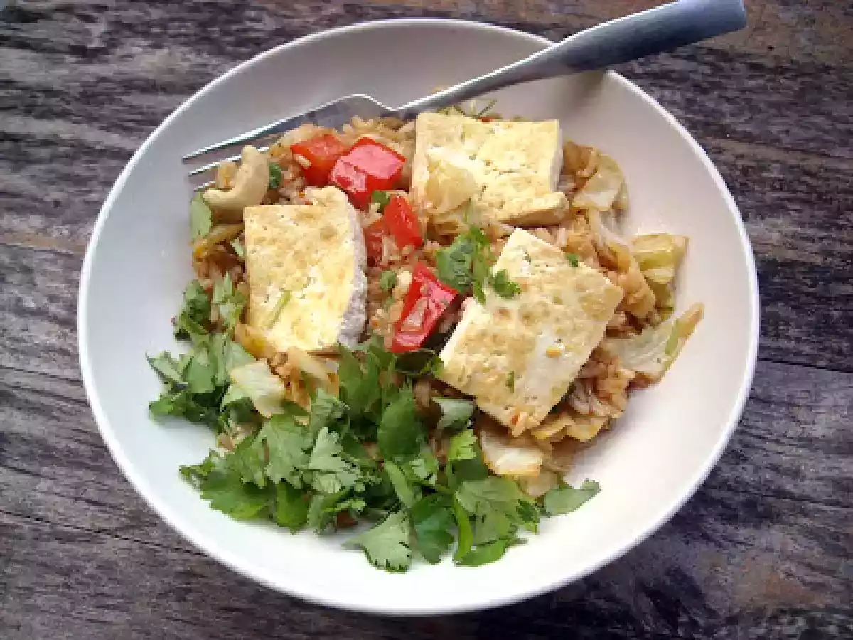 Gingery Tofu and Cabbage Stir-Fry