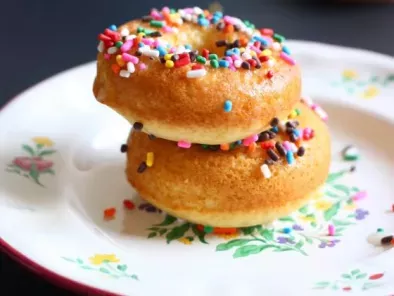 Glazed cake doughnuts