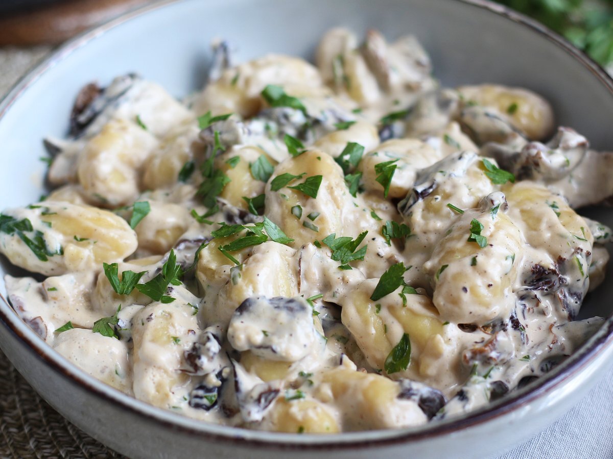 Gnocchi with mushrooms, a tasty and easy meal - photo 2