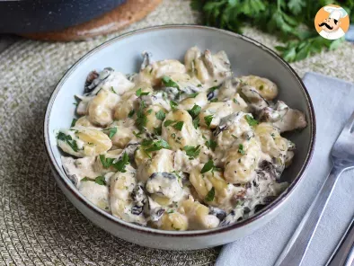 Gnocchi with mushrooms, a tasty and easy meal
