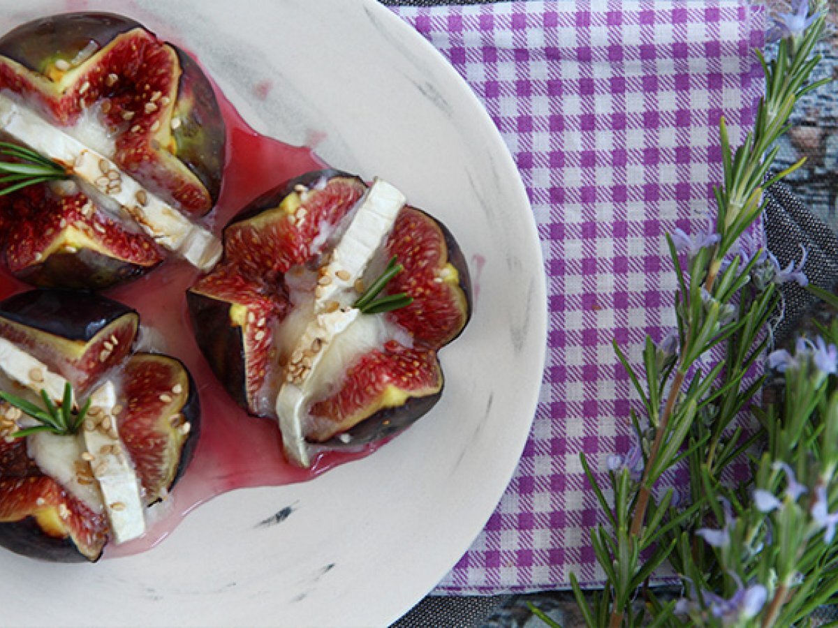 Goat cheese and honey figs - photo 2