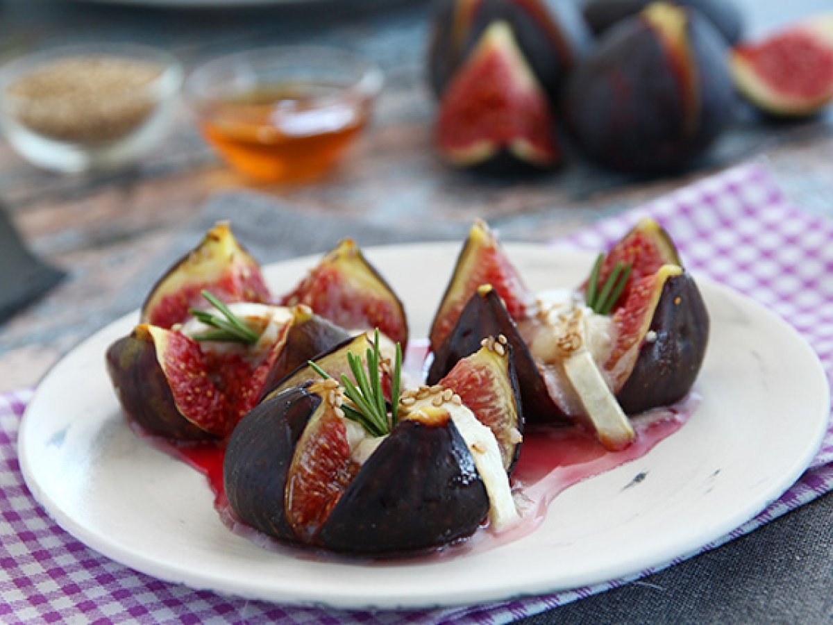 Goat cheese and honey figs - photo 4