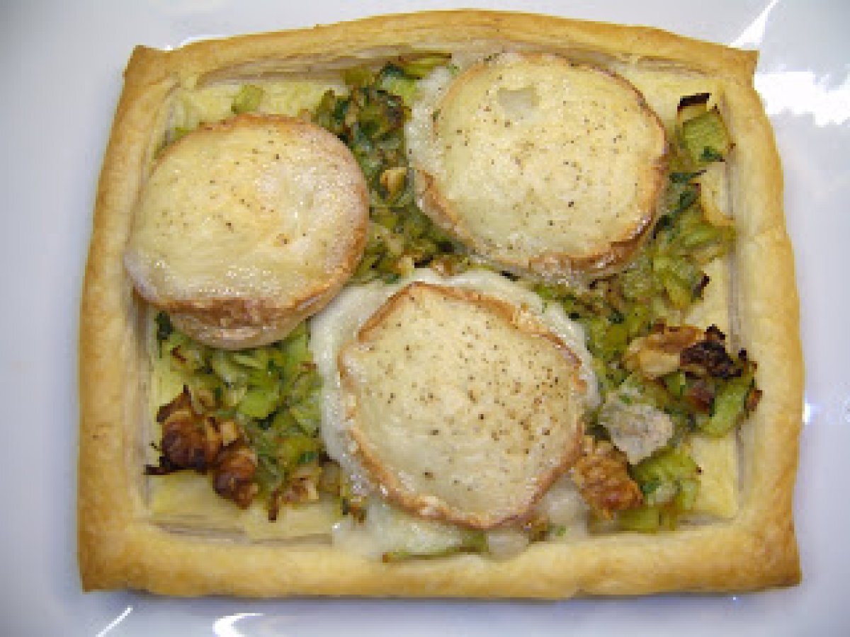Goats cheese, leek and walnut tart