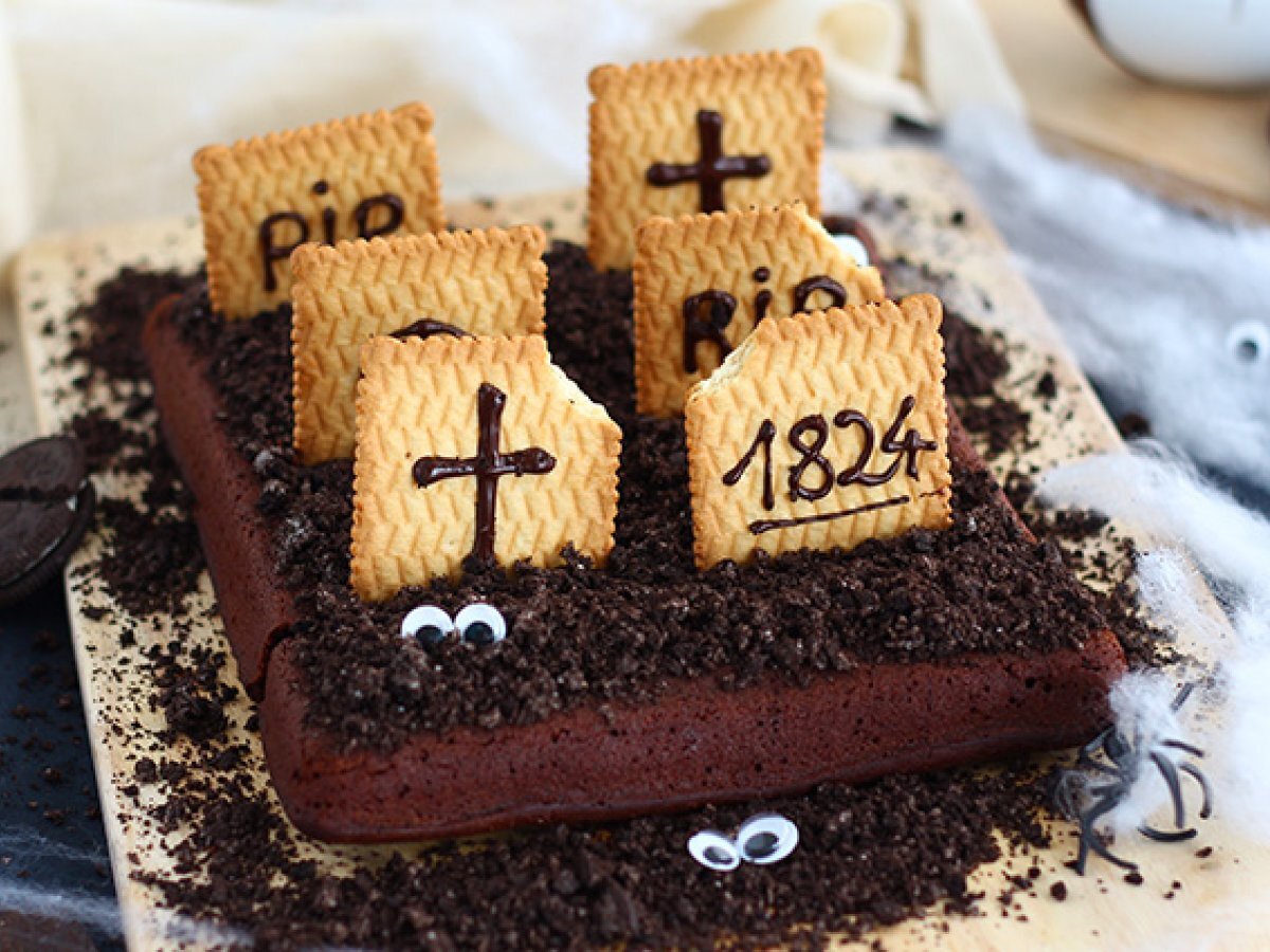 Graveyard brownies for Halloween - photo 2