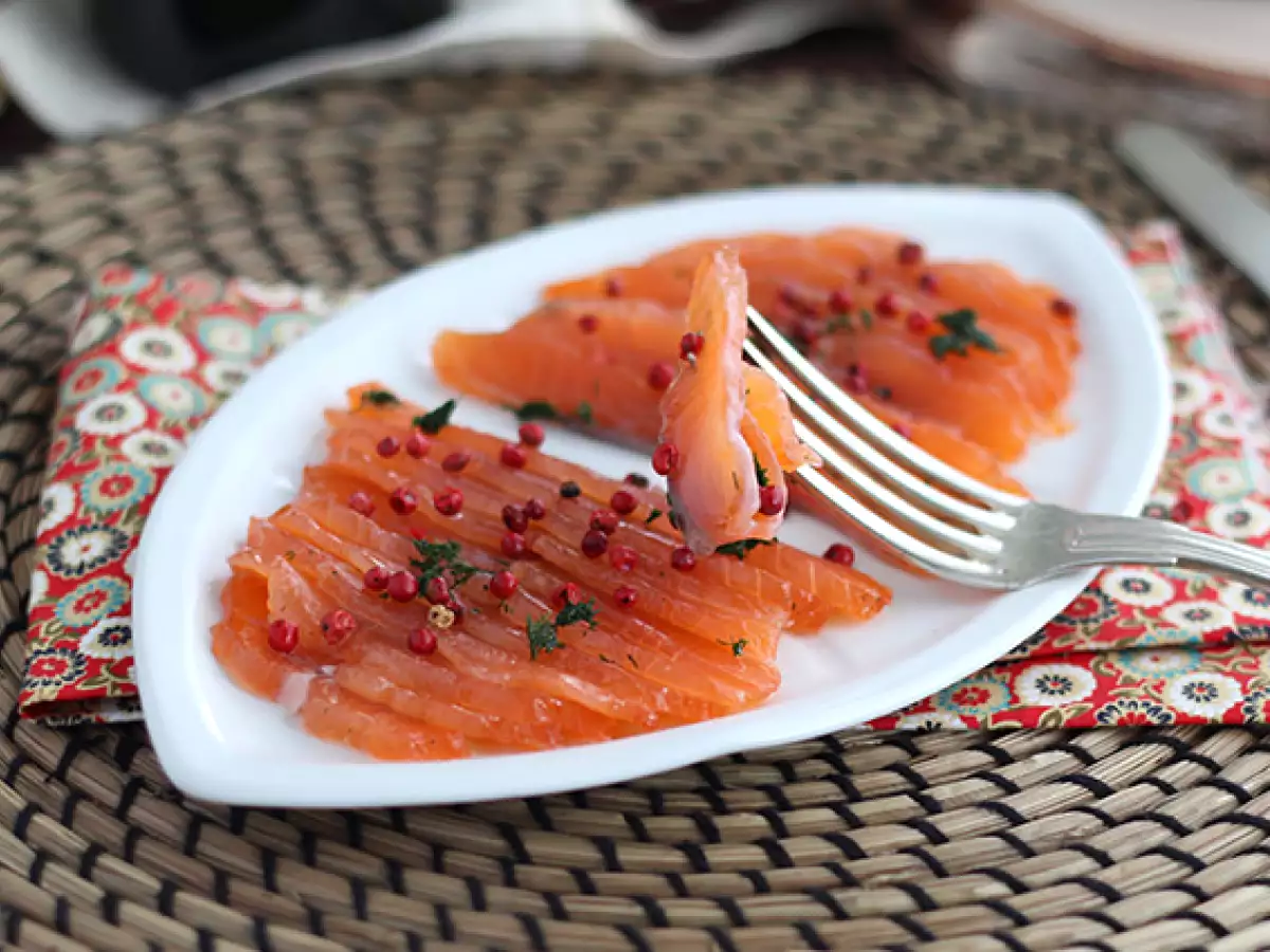 Gravlax, Swedish-style marinated salmon - photo 4