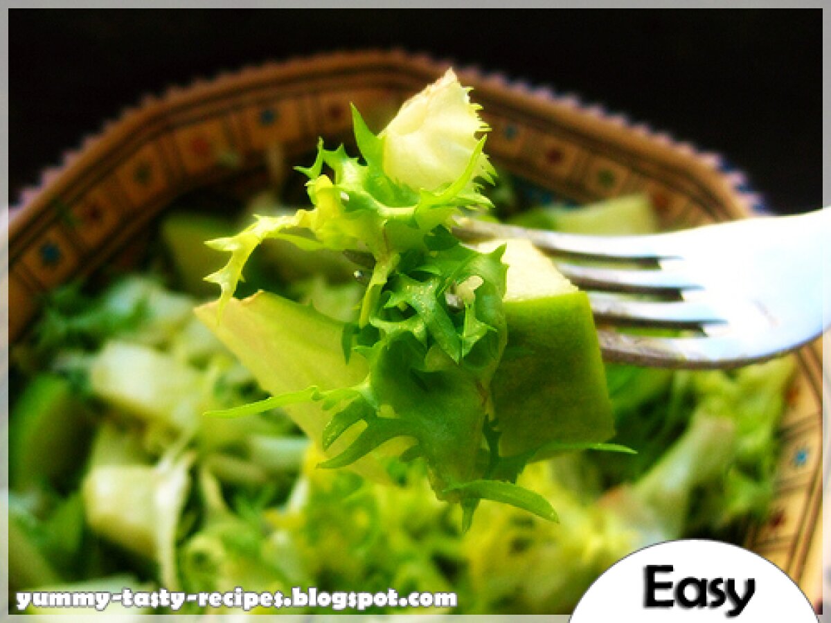 Green Apple Salad With Chicken Nuggets