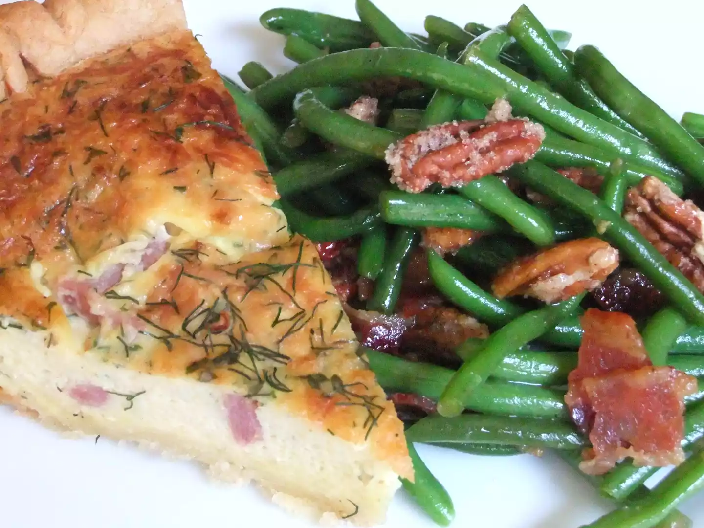 Bacon green beans with candied pecans recipe