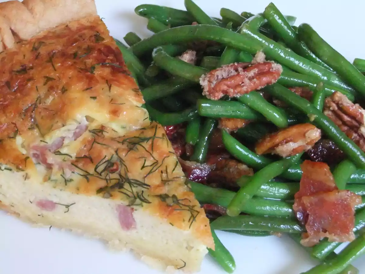 Green Beans with Bacon and Candied Pecans