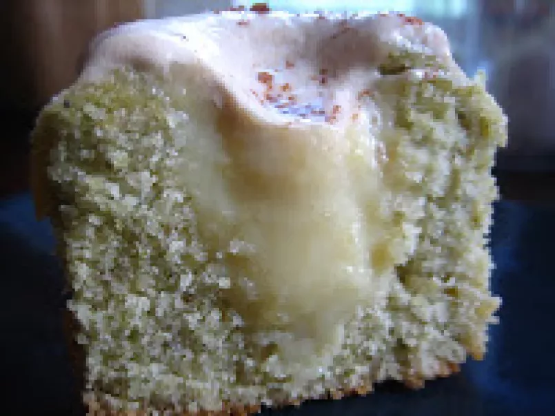 Green Mung Bean Cupcakes with Palm Sugar Buttercream Frosting - photo 4