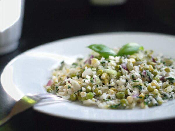 Green Peas and Corn With Cauliflower 'Rice'