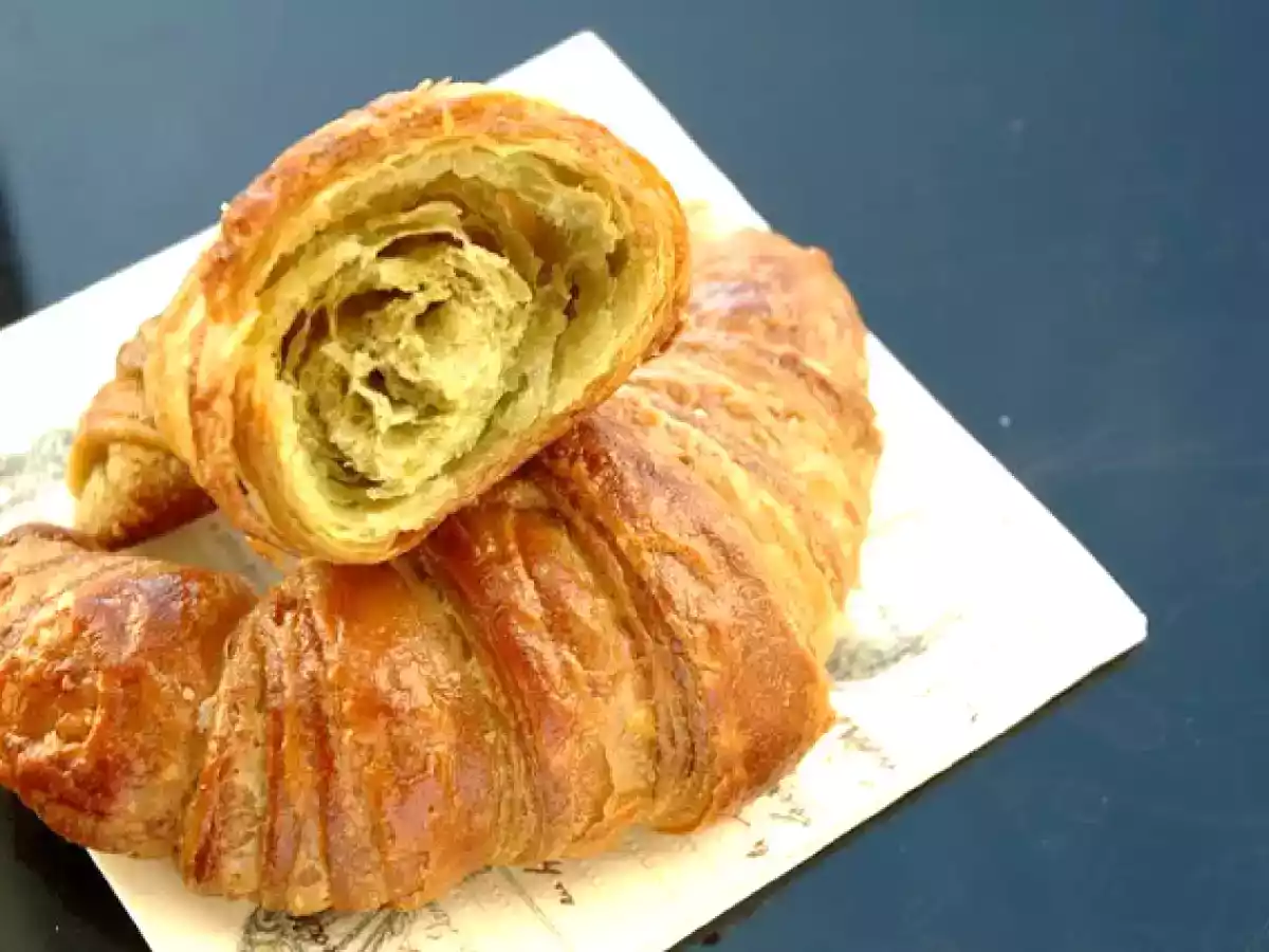 Green tea croissants... - photo 2