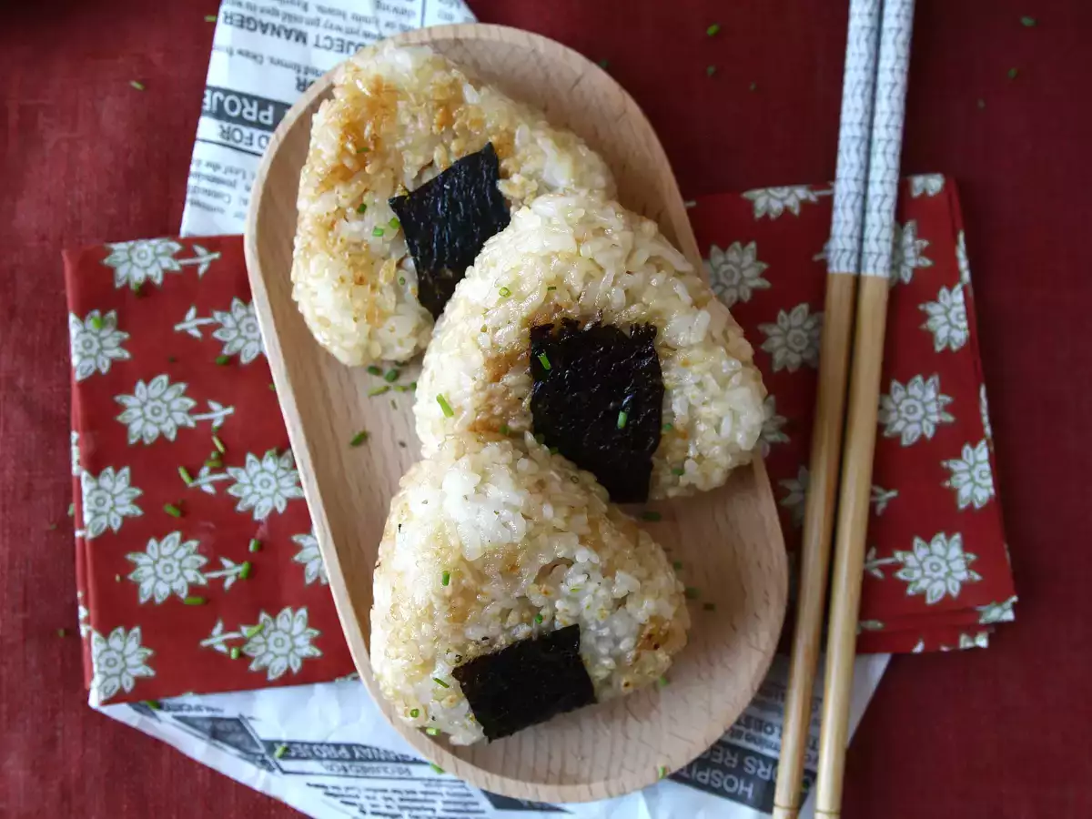 Grilled onigiri topped with melted cheese: you'll devour them! - photo 5
