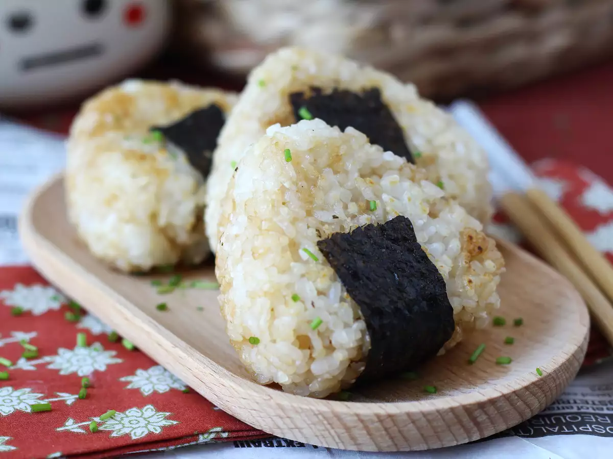 Grilled onigiri topped with melted cheese: you'll devour them! - photo 7
