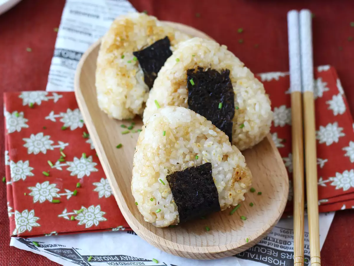 Grilled onigiri topped with melted cheese: you'll devour them! - photo 9