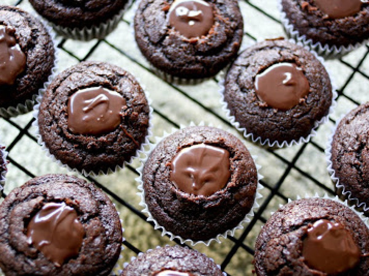 Guinness & Bailey's Irish Cream Cupcakes - photo 3