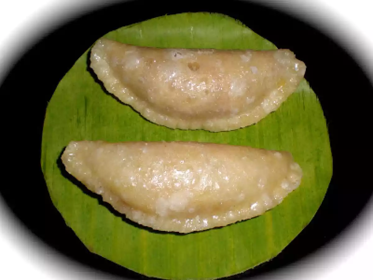 Gujiya & Doodh ( Milk ) Peda
