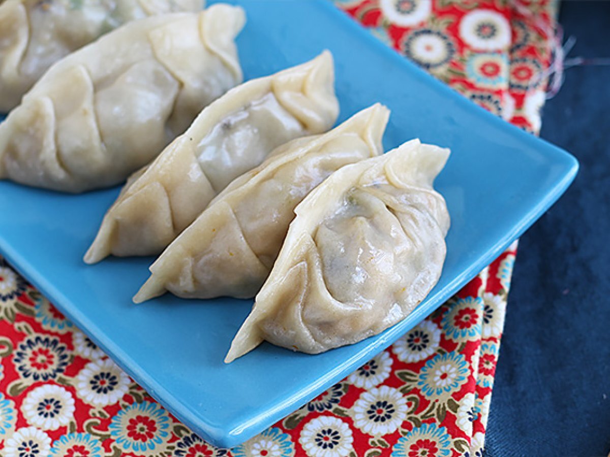 Gyozas stuffed with chicken, carrots and mushrooms - dumplings - photo 7