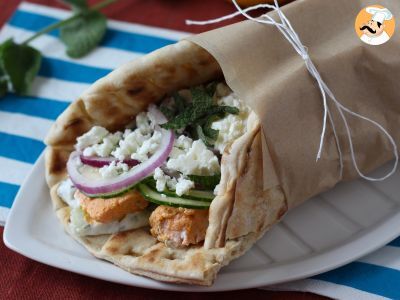 Recipe Gyros with salmon, the perfect greek fish sandwich for summer!