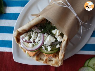 Gyros with salmon, the perfect Greek fish sandwich for summer! - photo 4