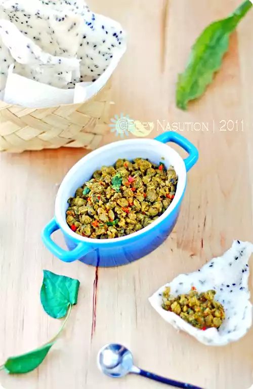 Stir-fried clams with rice crackers recipe