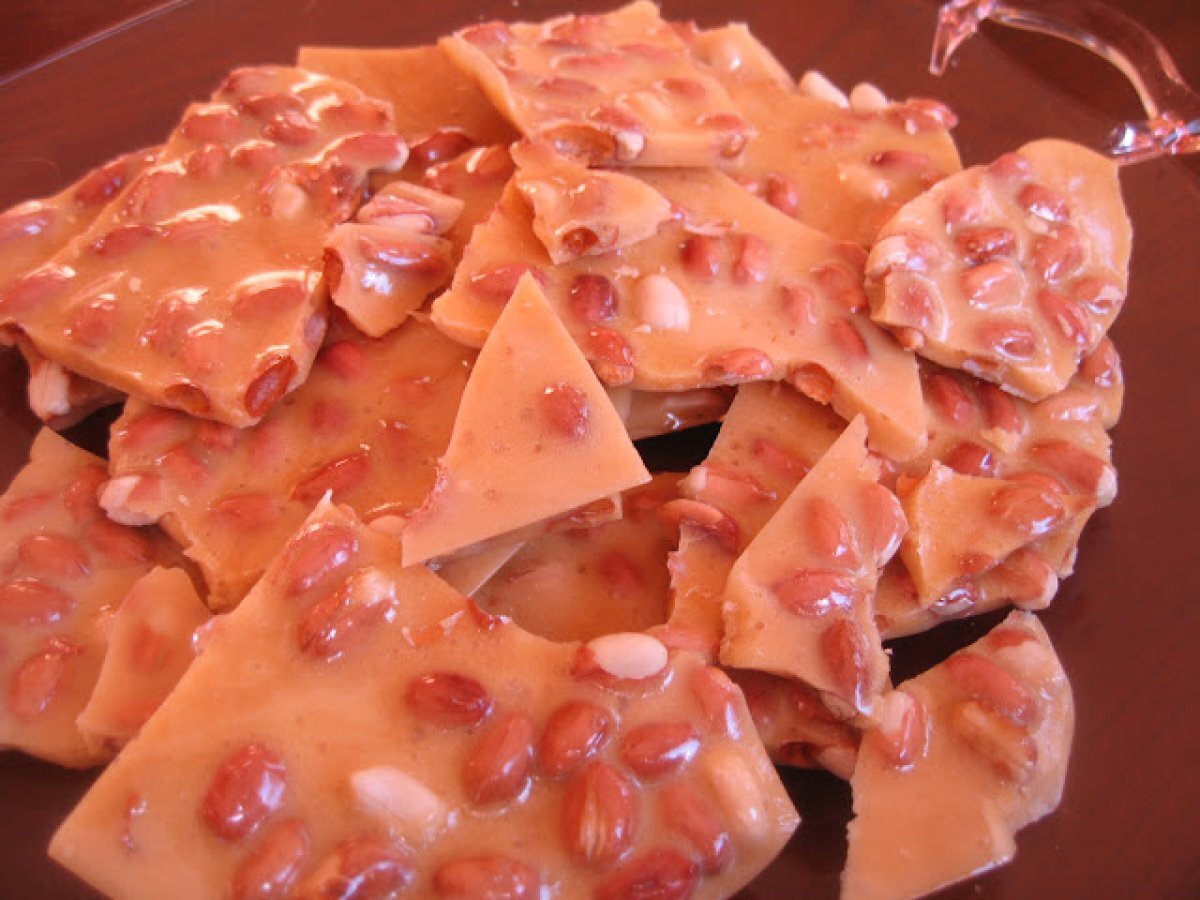 Habanero Honey Peanut Brittle