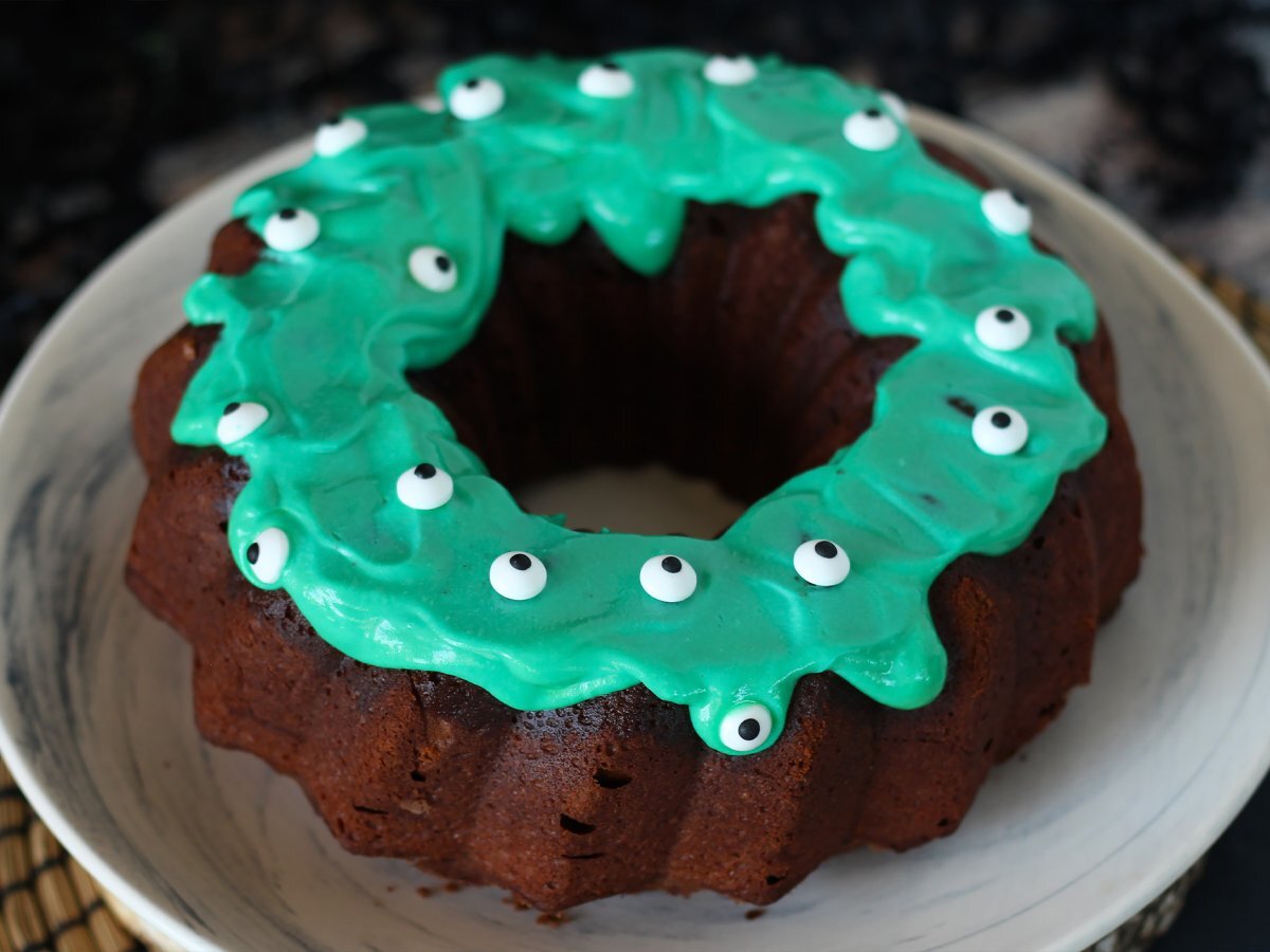 Halloween Bundt Cake - photo 2