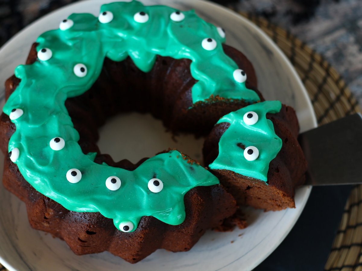 Halloween Bundt Cake - photo 5