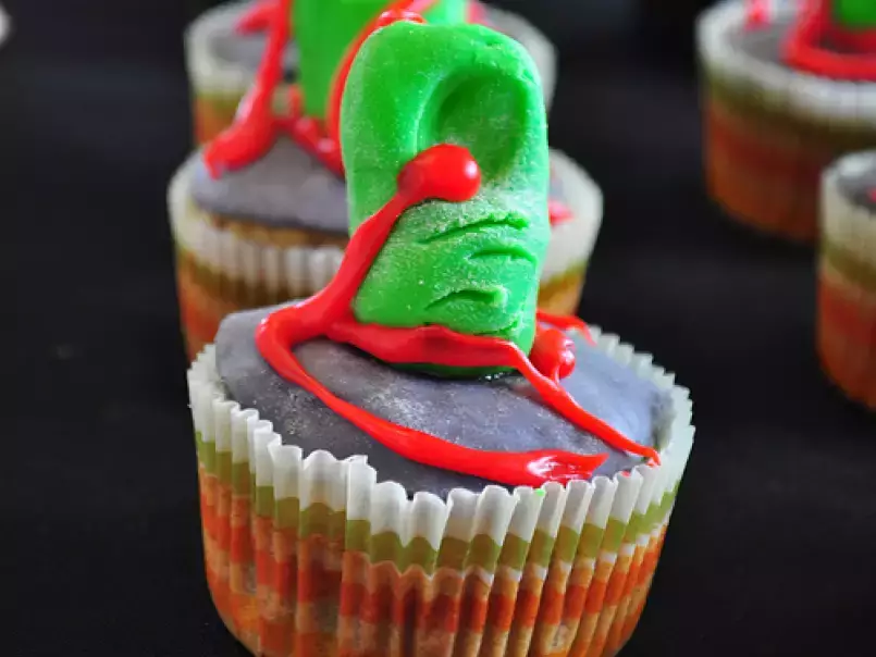 Halloween Cupcake Contest and Tiramisu Cupcakes