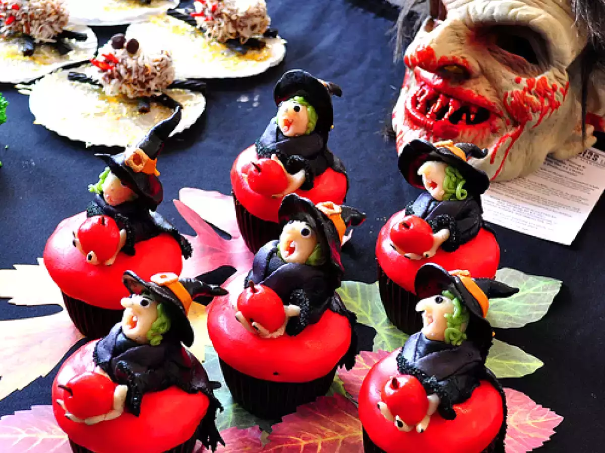 Halloween Cupcake Contest and Tiramisu Cupcakes - photo 4