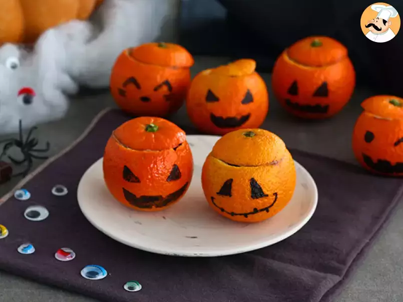 Halloween mandarins with chocolate mousse