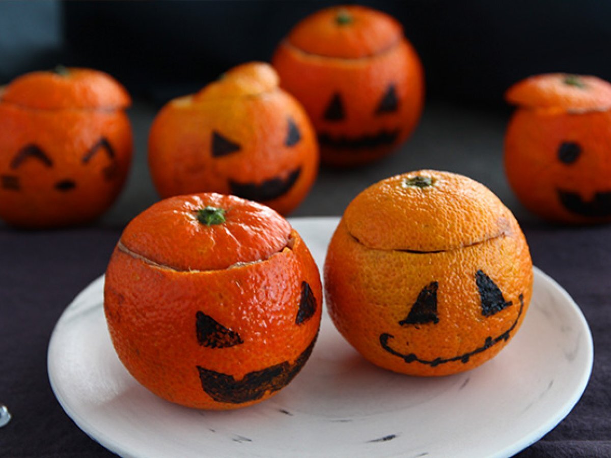 Halloween mandarins with chocolate mousse - photo 2