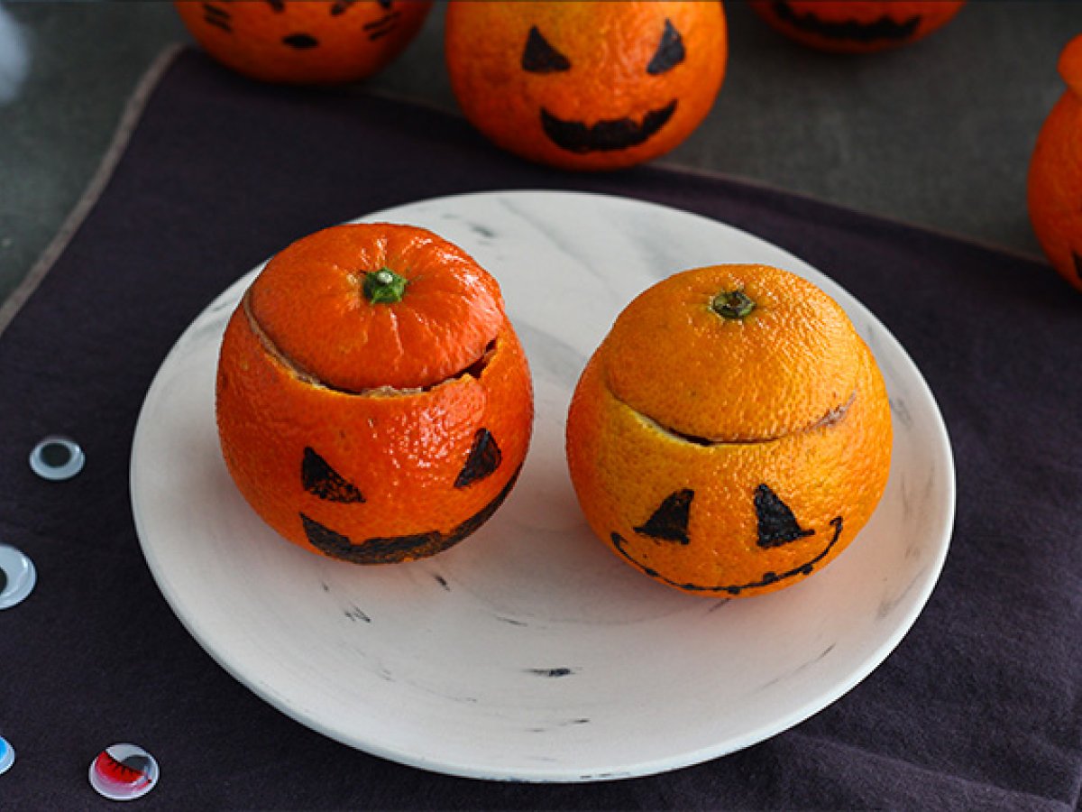 Halloween mandarins with chocolate mousse - photo 4