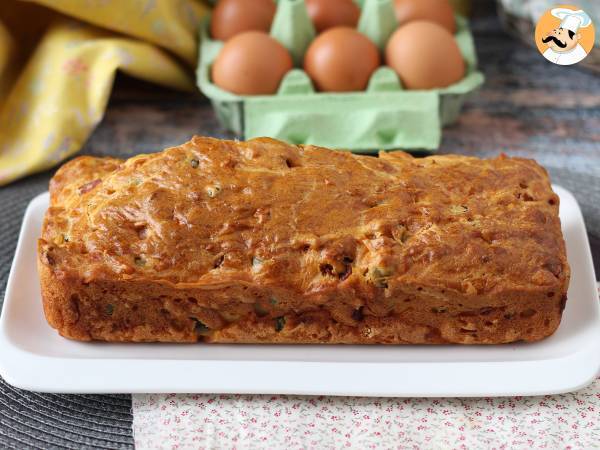 Ham, olive and sun-dried tomato cake with skyr - photo 2