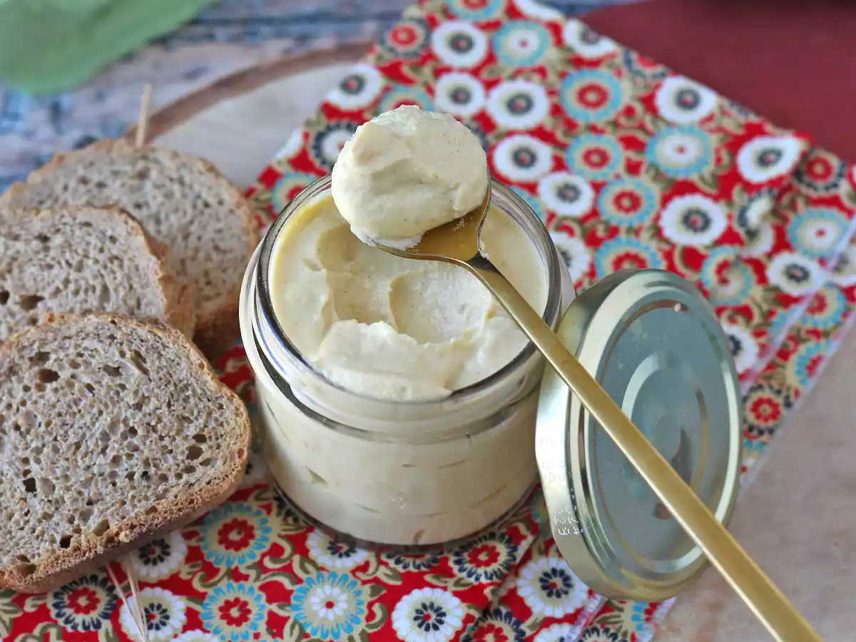 Hard-boiled egg mayonnaise: light, tasty and oil-free - photo 2