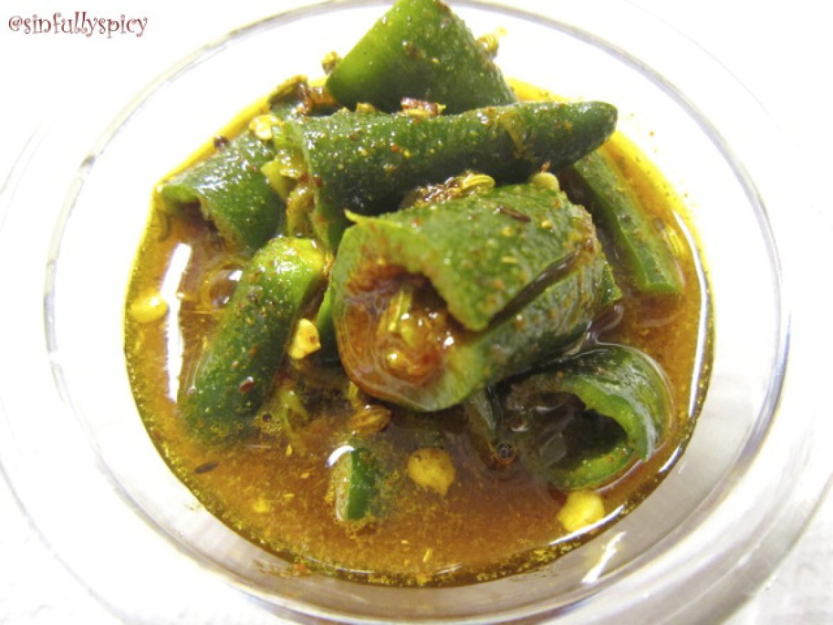 Hari Mirch Ka Achaar/Green Chilli Pickle-North Indian Style