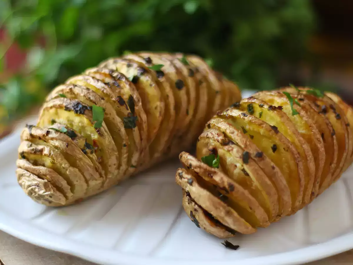 Hasselback Potatoes in the Air Fryer: an easy, crispy recipe full of flavor - photo 4