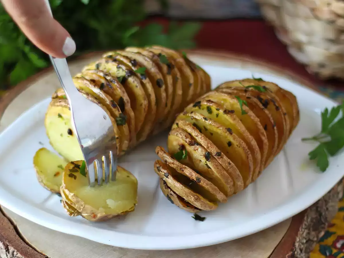 Hasselback potatoes in the air fryer: crispy, melt-in-the-mouth and ultra-easy! - photo 5