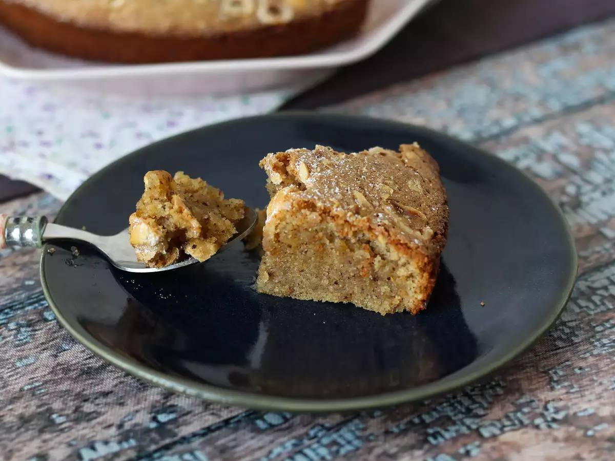 Hazelnut cake: a soft and crunchy cake made with just 5 ingredients! - photo 3