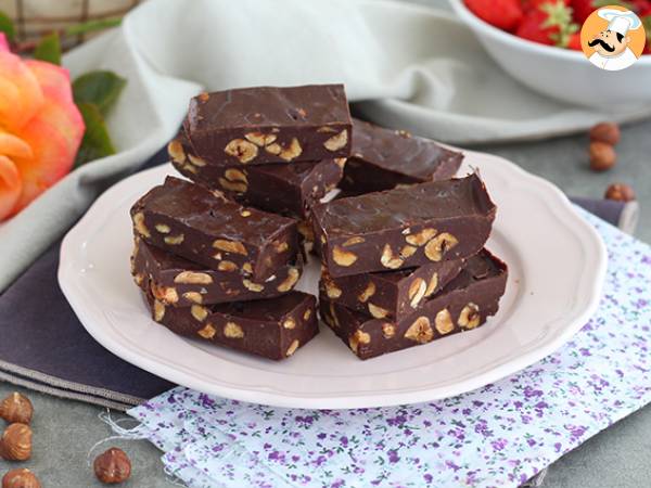 Hazelnut fudge - chocolate and hazelnut squares