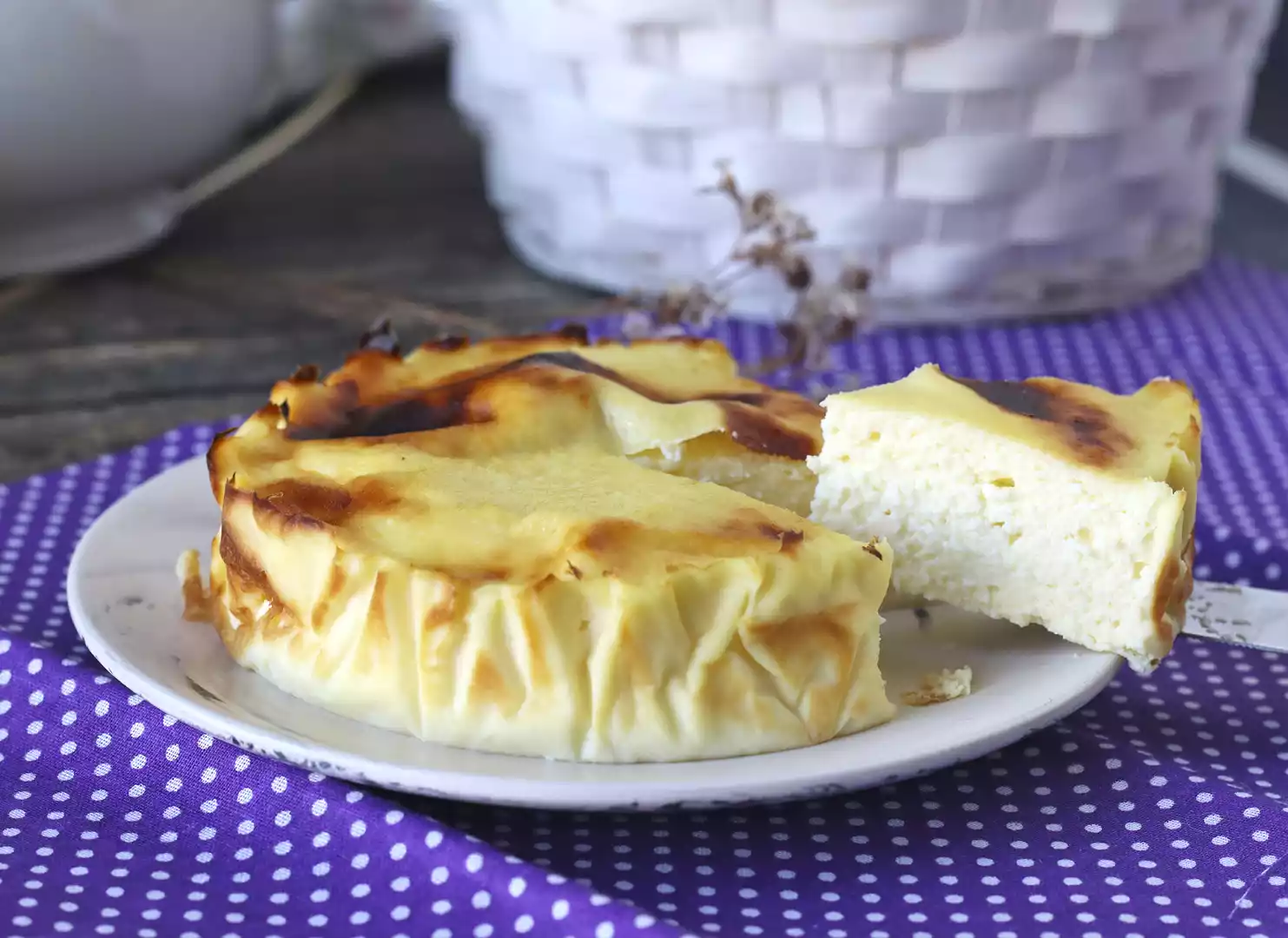 Healthy cheesecake recipe made in an air fryer