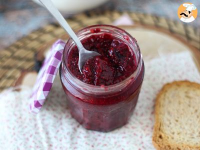 Healthy jam with berries and chia seeds - photo 2