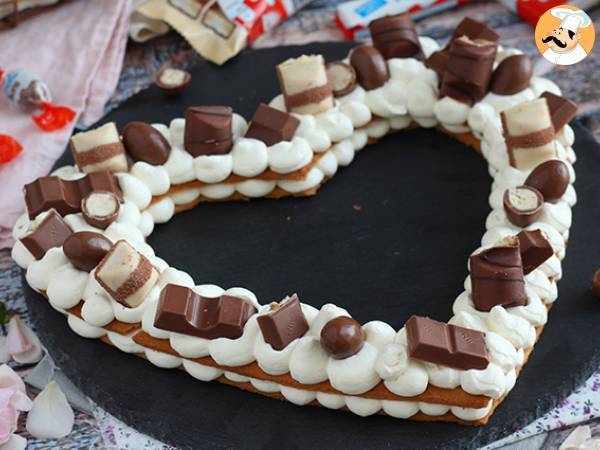 Heart cake with kinder - heart tart with kinder for valentine's day - photo 4