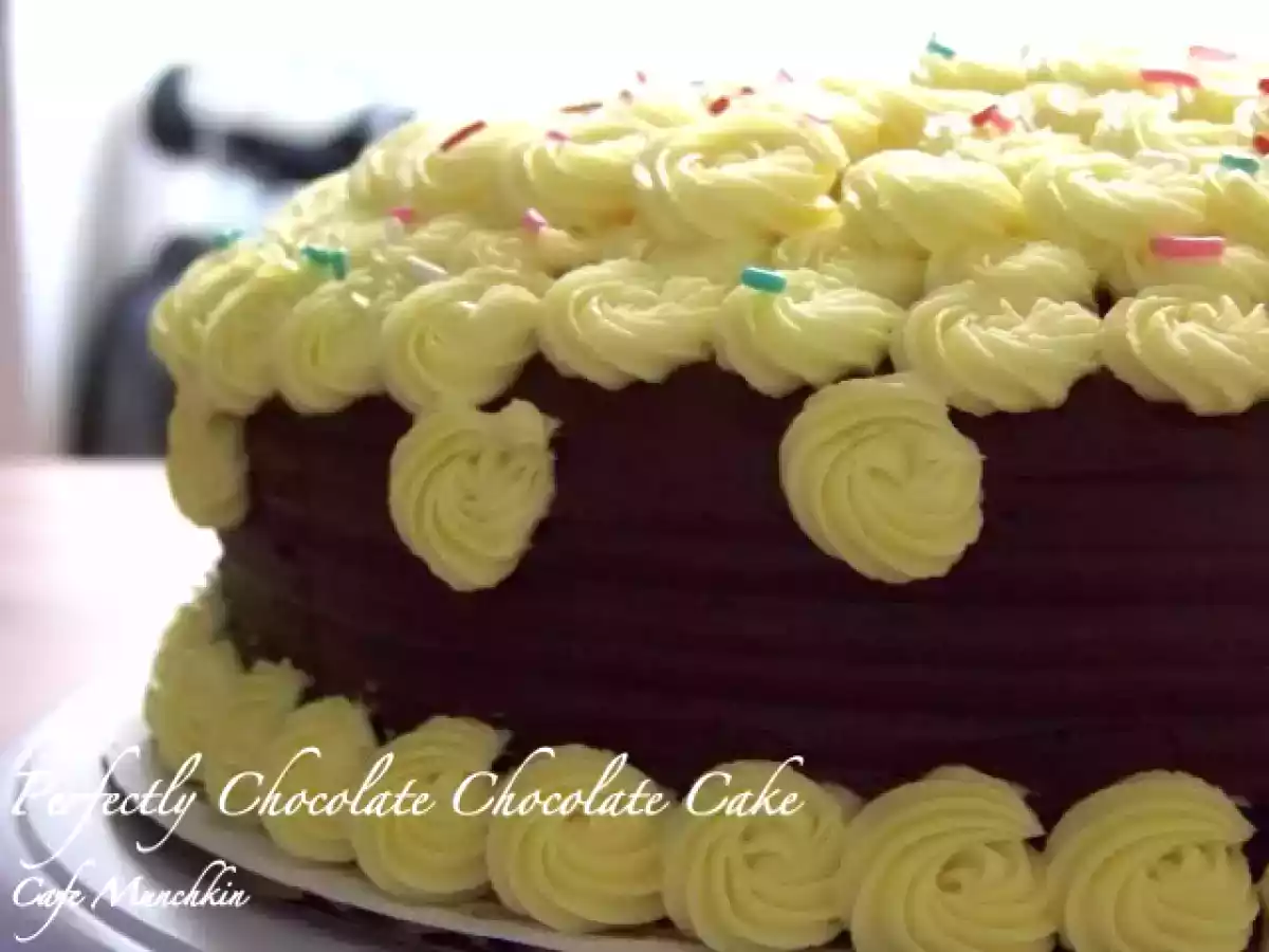 Hershey?s ?Perfectly Chocolate? Chocolate Cake - photo 2