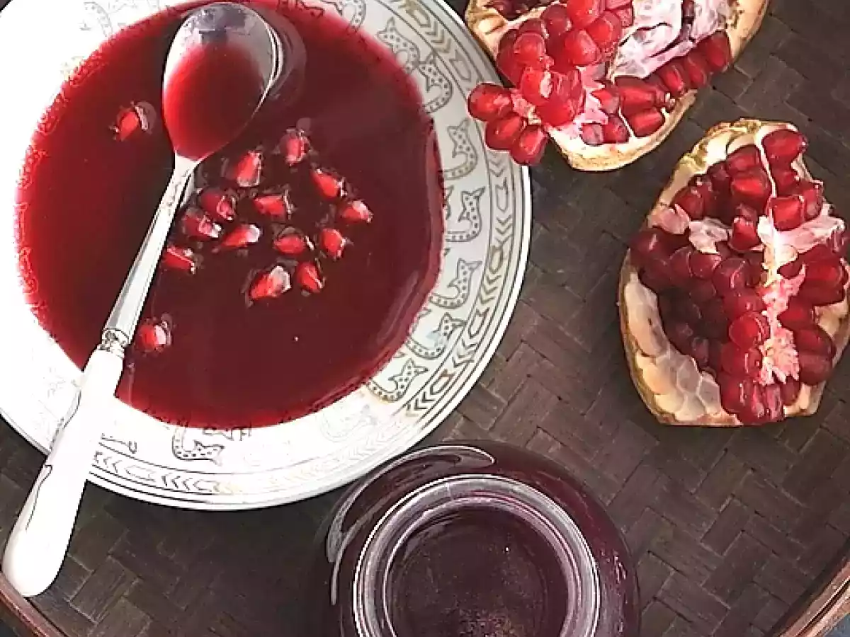 Home made Pomegranate Syrup
