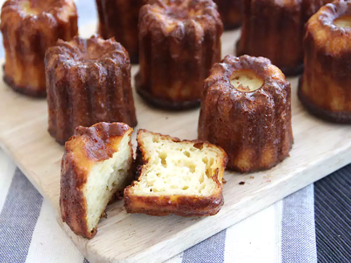 Homemade Bordeaux Canelé, little French petits fours with a rum flavor - photo 3