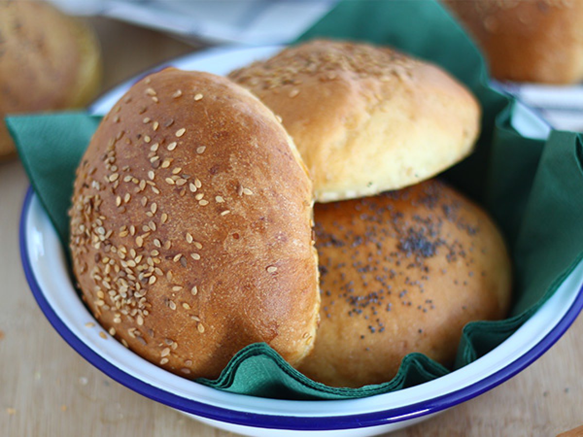 Homemade burger buns - Video recipe! - photo 2