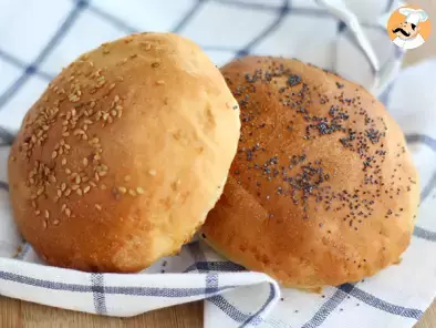 Homemade burger buns - Video recipe!