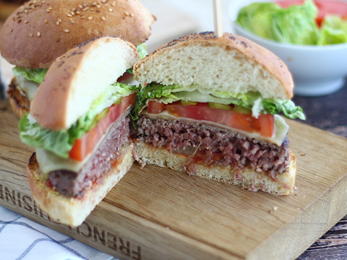 Homemade cheeseburger - Video recipe! - photo 3